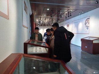 江油市民间钱币票据收藏展在李白纪念馆开展